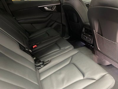2026 Audi Q7 Premium