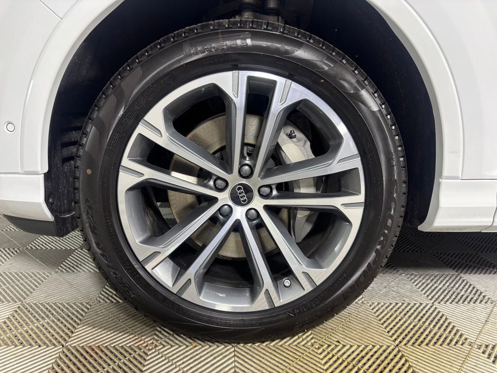 2026 Audi Q7 45 Premium quattro