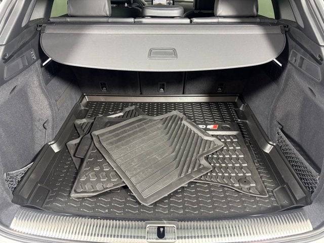 2025 Audi SQ5 Premium Plus