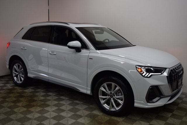 2025 Audi Q3 S line Premium Plus