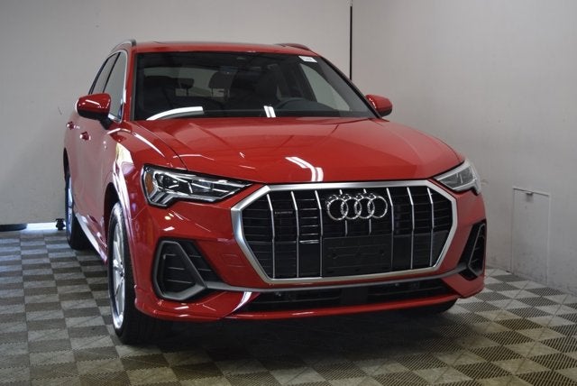 2025 Audi Q3 S line Premium Plus