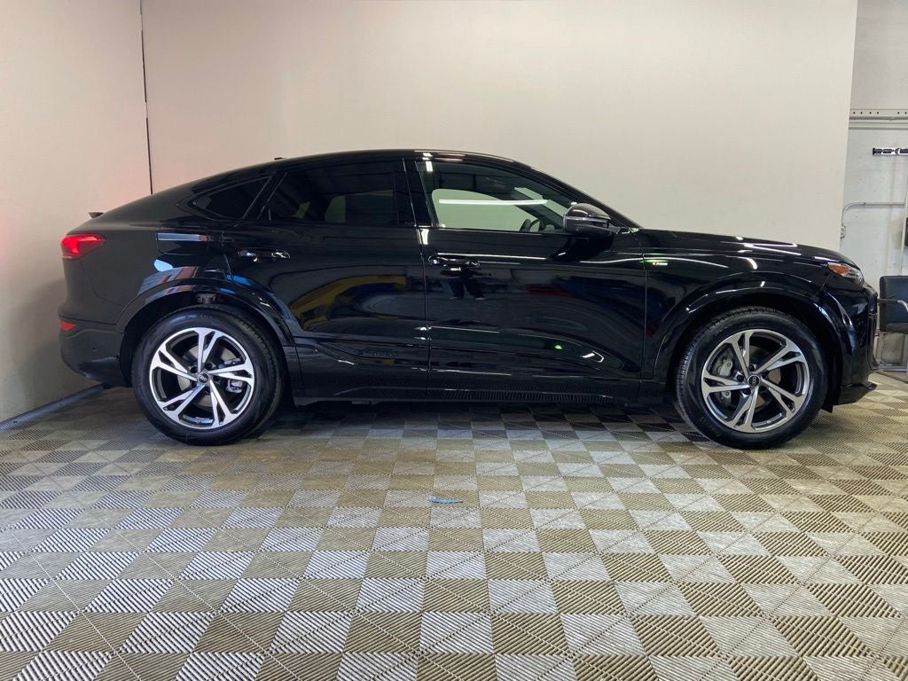 2027 Audi Q6 Sportback e-tron Prestige quattro