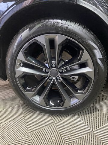 2026 Audi Q7 Premium Plus