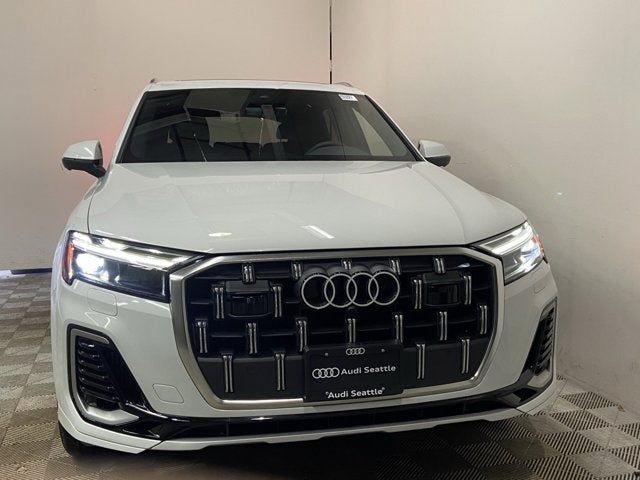2026 Audi Q7 Premium Plus