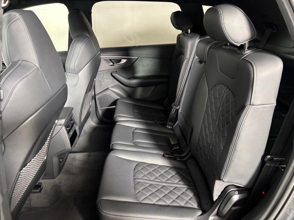 2026 Audi SQ7 Prestige quattro