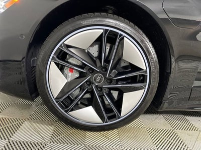 2023 Audi RS e-tron GT Base