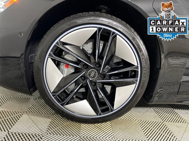 2023 Audi RS e-tron GT Base