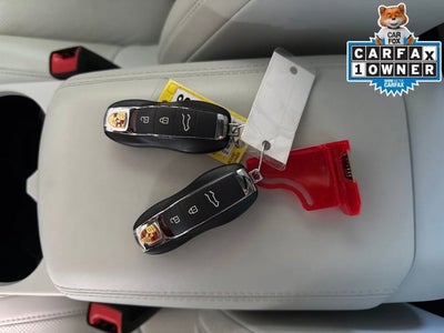 2023 Porsche Macan T