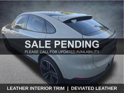 2023 Porsche Cayenne Platinum Edition