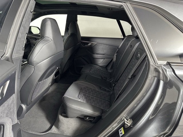 2026 Audi RS Q8 performance