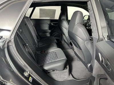 2026 Audi RS Q8 performance