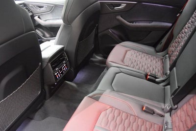 2026 Audi RS Q8 performance