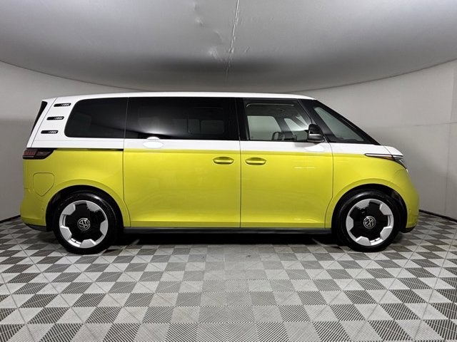 2025 Volkswagen ID. Buzz Pro S Plus