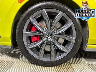 2023 Volkswagen Golf GTI 40th Anniversary Edition