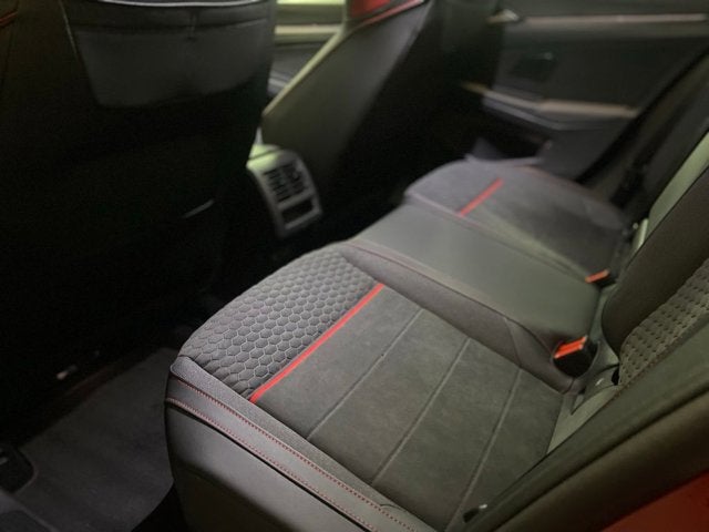 2026 Volkswagen Golf GTI SE