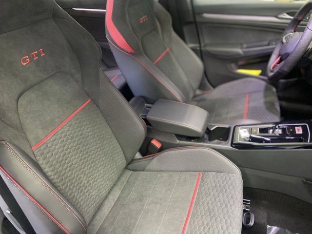 2026 Volkswagen Golf GTI SE