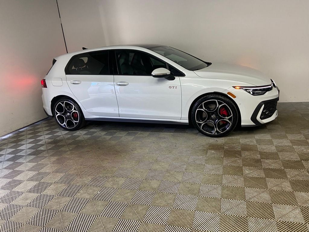 2026 Volkswagen Golf GTI Autobahn