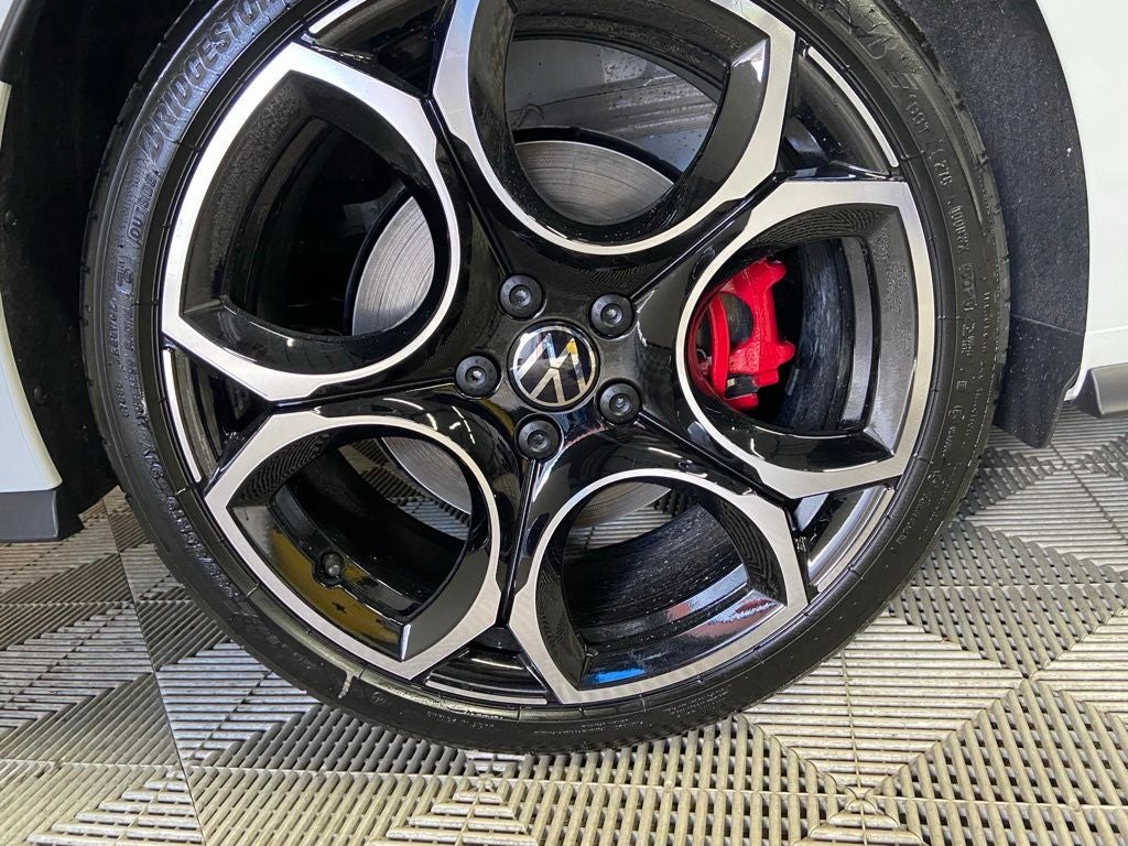 2026 Volkswagen Golf GTI Autobahn