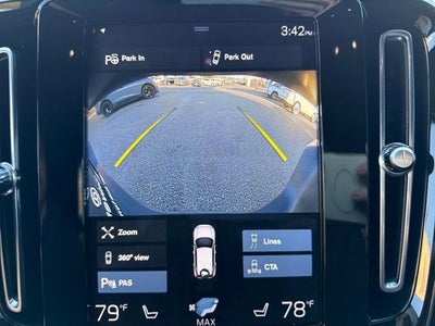 2021 Volvo XC40 R-Design