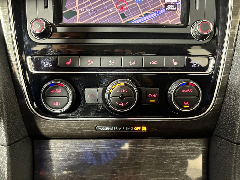 2017 Volkswagen Passat 1.8T SE w/Technology