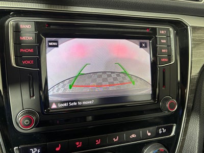 2017 Volkswagen Passat 1.8T SE w/Technology