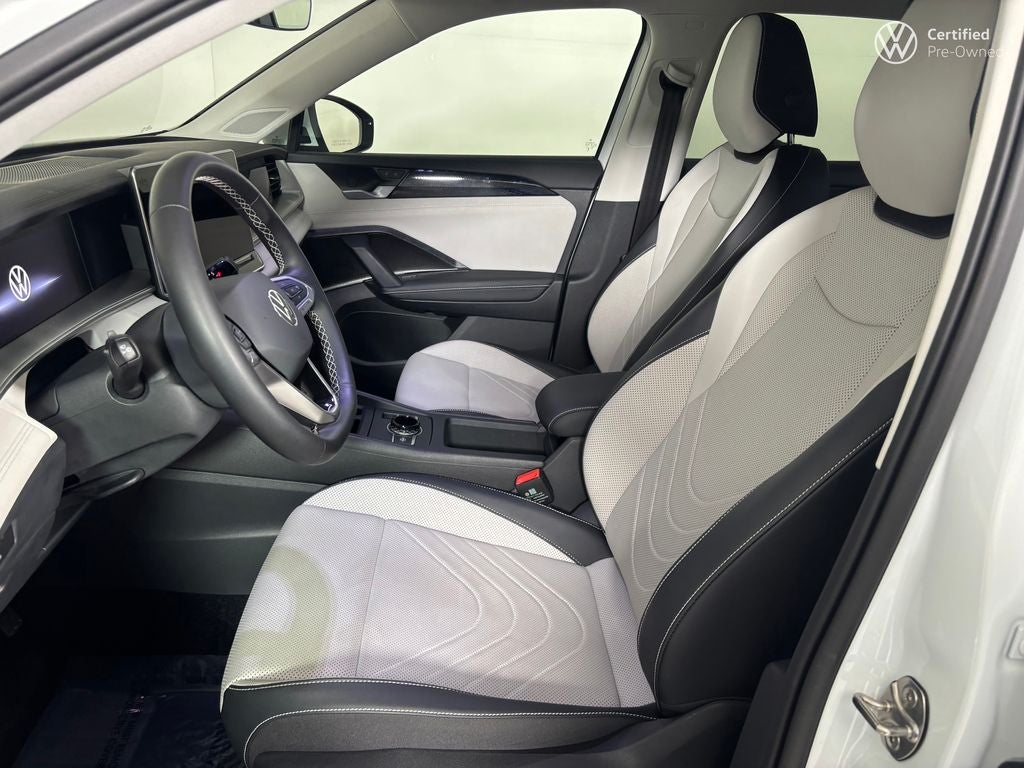 2025 Volkswagen Tiguan 2.0T SE