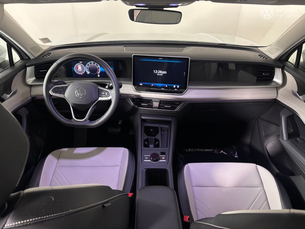 2025 Volkswagen Tiguan 2.0T SE
