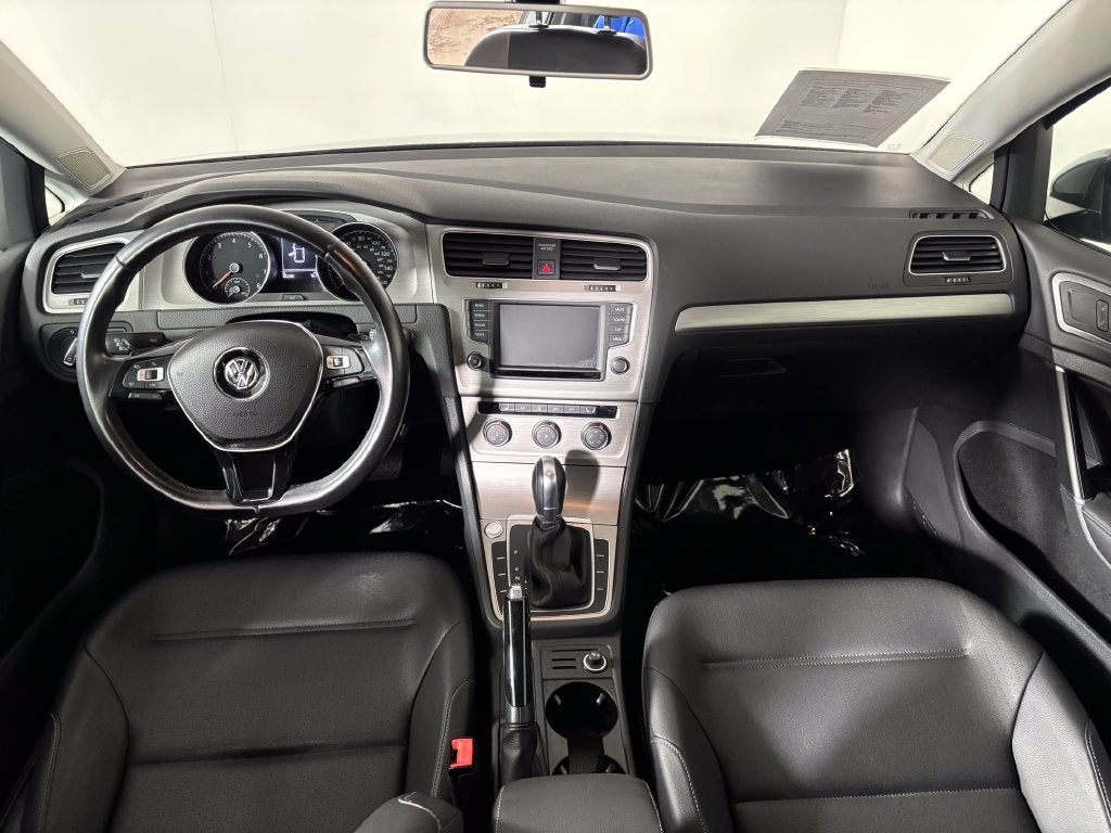 2017 Volkswagen Golf Wolfsburg