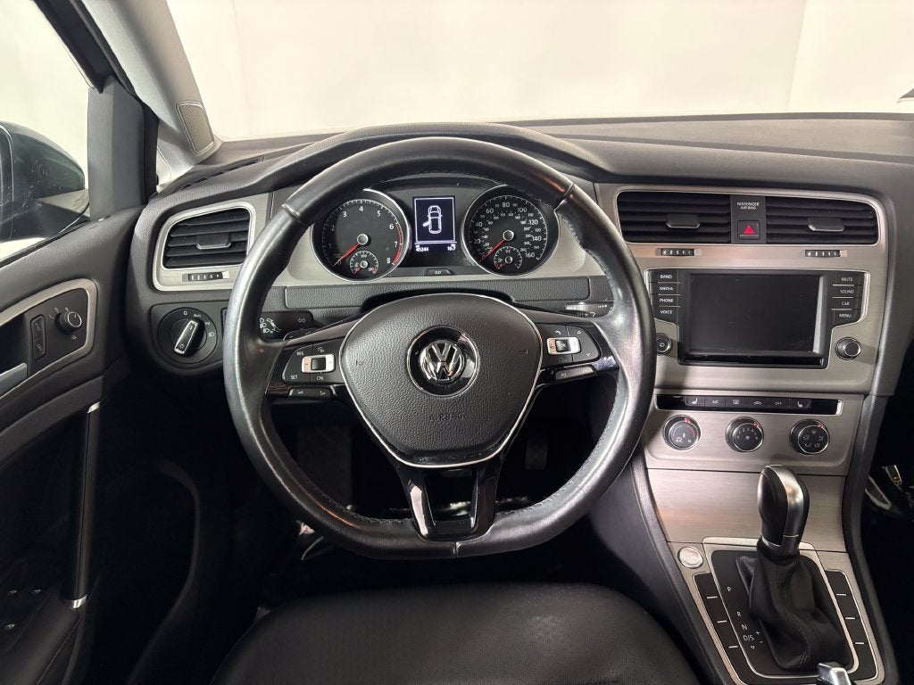 2017 Volkswagen Golf Wolfsburg