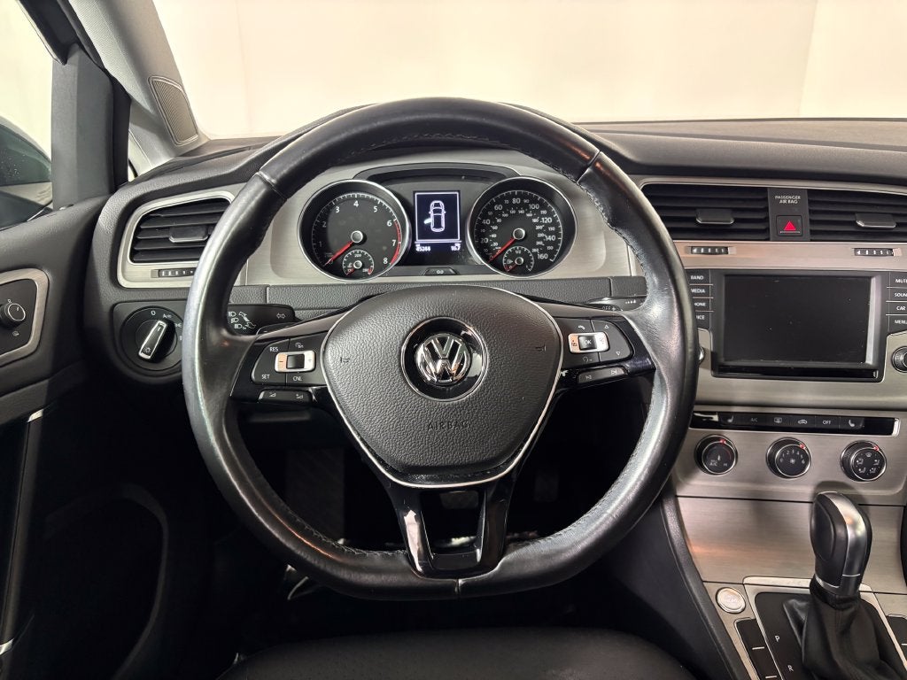 2017 Volkswagen Golf Wolfsburg