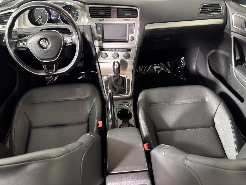2017 Volkswagen Golf Wolfsburg