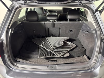 2017 Volkswagen Golf Wolfsburg