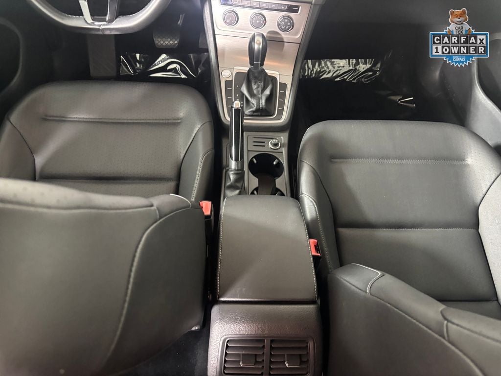 2017 Volkswagen Golf Wolfsburg