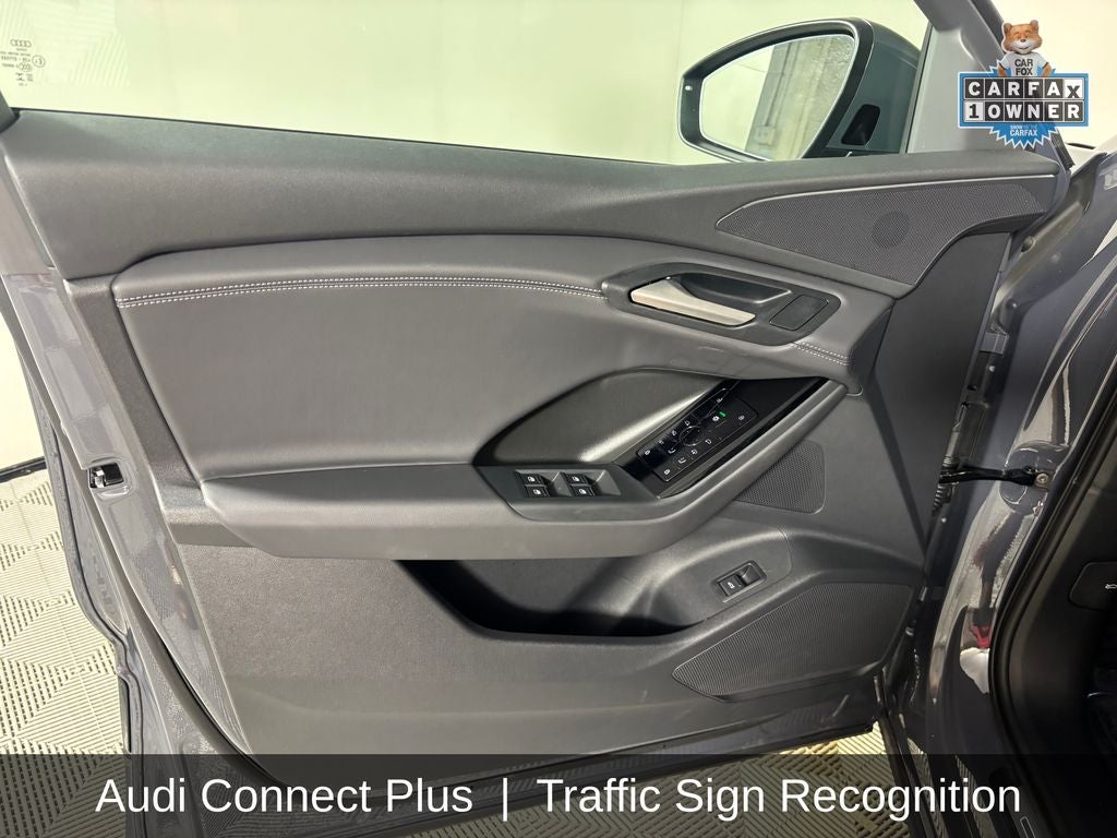 2025 Audi Q6 e-tron Premium quattro