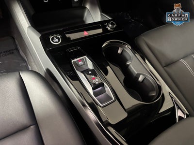 2025 Audi Q6 e-tron Premium quattro