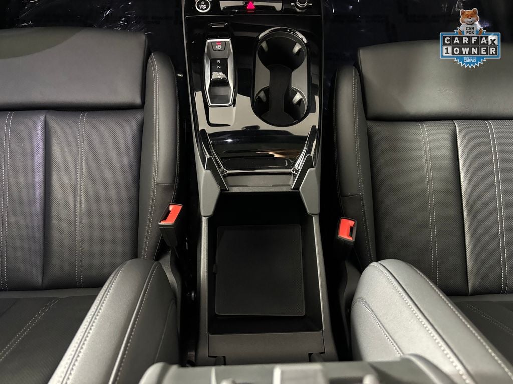 2025 Audi Q6 e-tron Premium Plus quattro