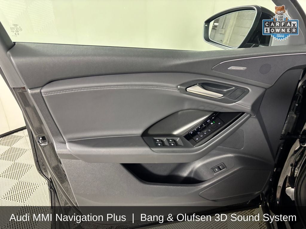 2025 Audi Q6 e-tron Prestige quattro