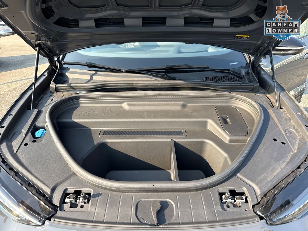 2025 Audi SQ6 e-tron Prestige quattro