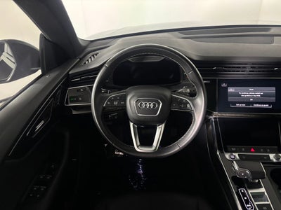 2022 Audi Q8 55 Premium quattro