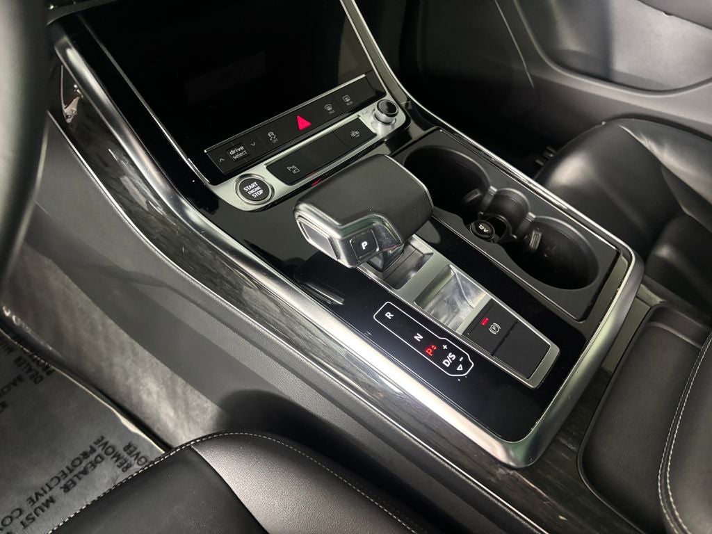 2022 Audi Q8 55 Premium quattro