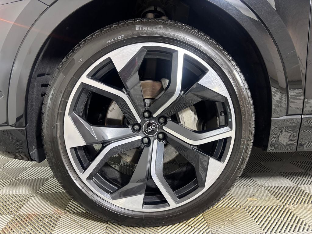 2022 Audi Q8 55 Premium quattro