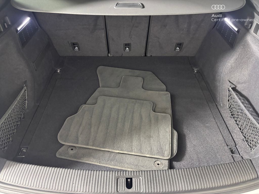 2025 Audi Q5 45 S line Premium quattro