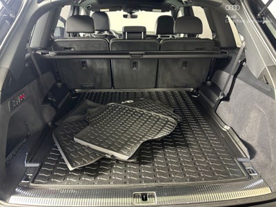 2025 Audi Q7 55 Prestige quattro