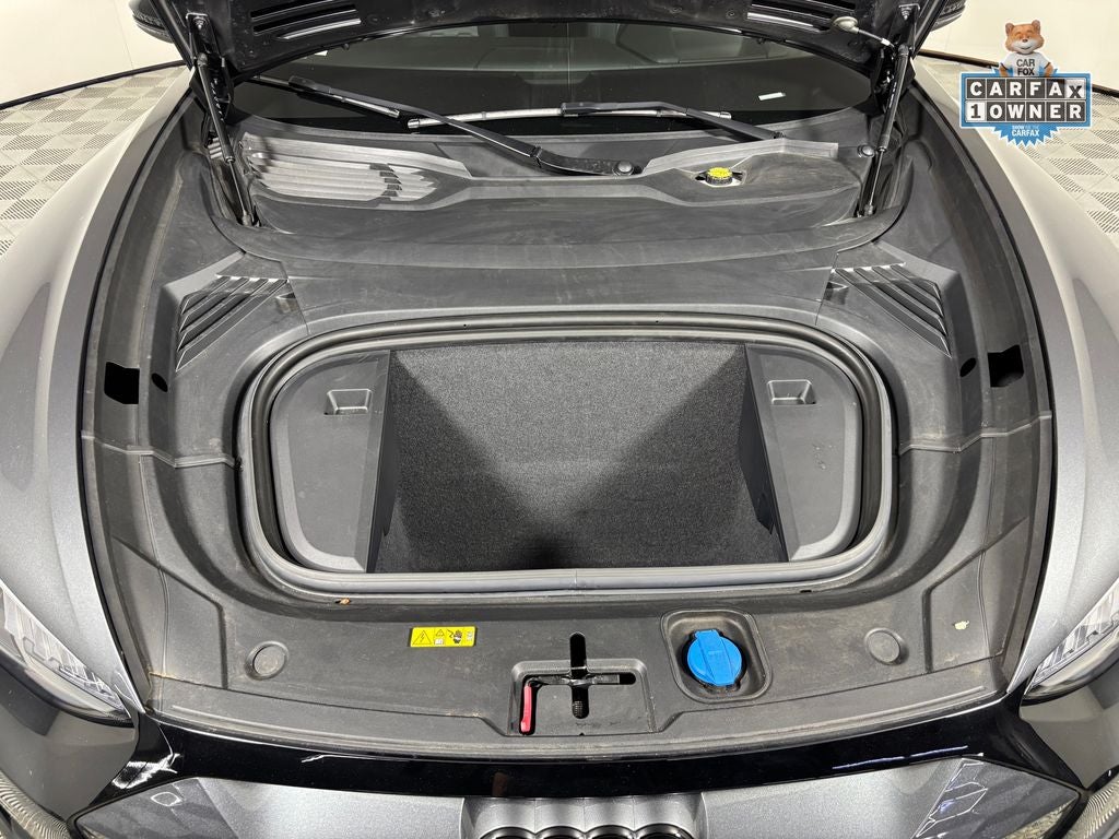 2023 Audi e-tron GT Prestige quattro