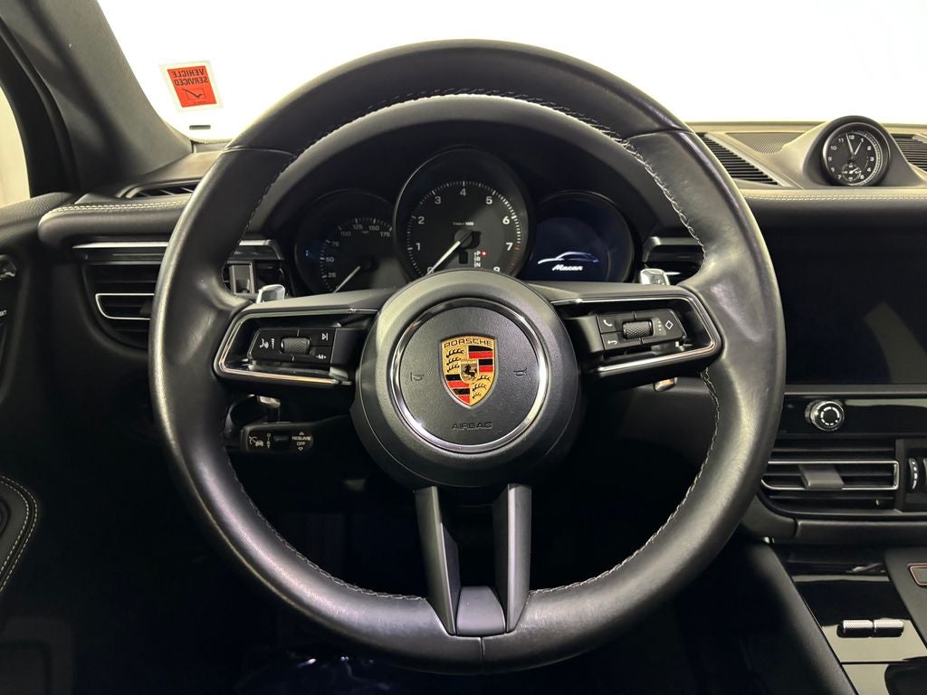 2023 Porsche Macan Base