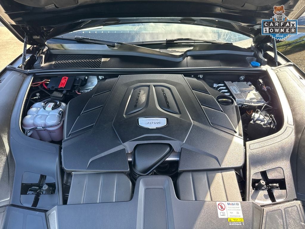2023 Porsche Cayenne Base