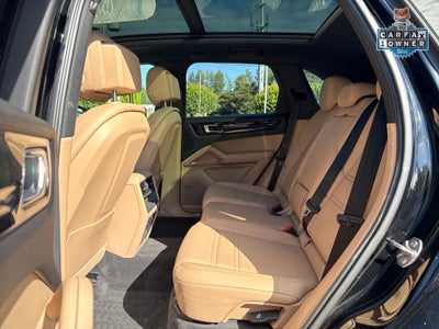 2023 Porsche Cayenne Base