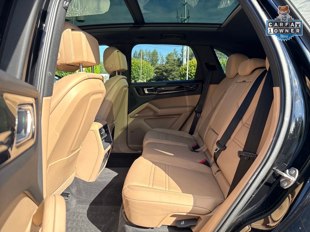 2023 Porsche Cayenne Base