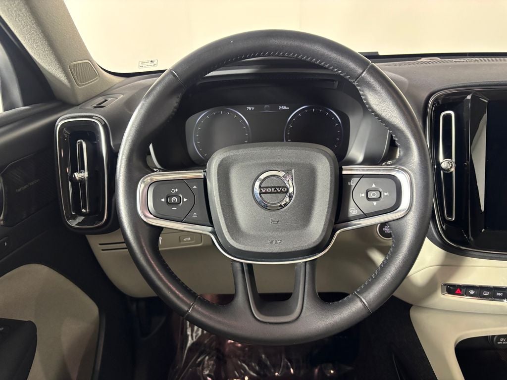 2021 Volvo XC40 T5 Inscription