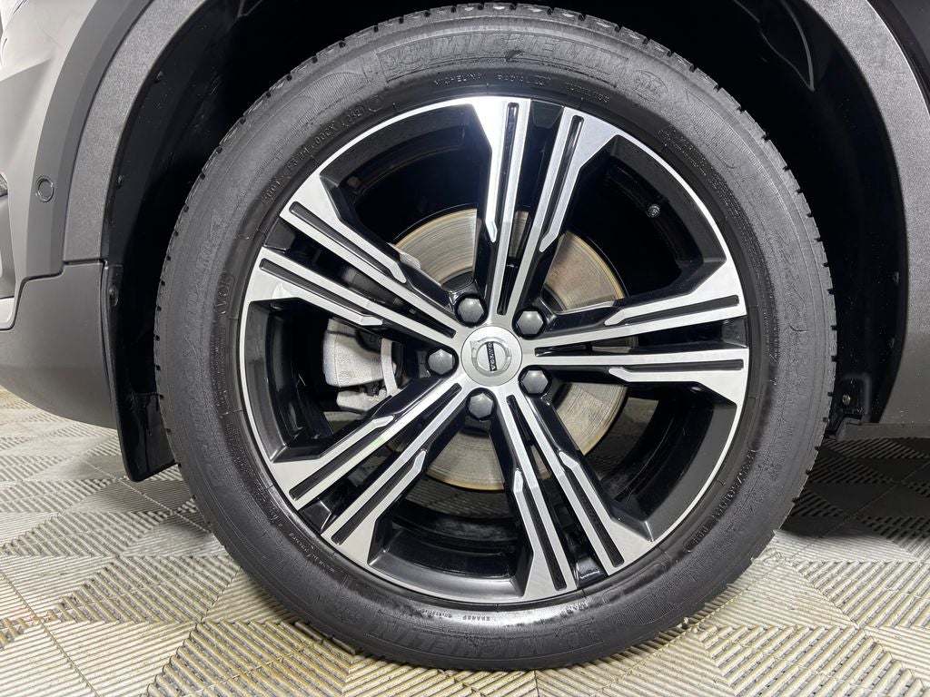 2021 Volvo XC40 T5 Inscription